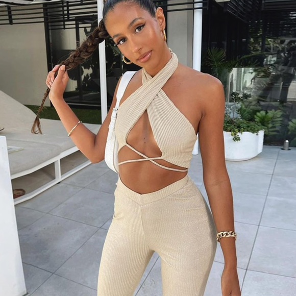 RIBBED BEIGE CO-ORD SET FLARED PANT+ CROP TOP 2 PC - Picture 3 of 10